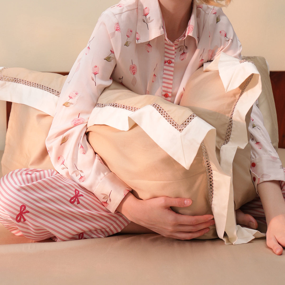 Moon Bedsheet In Beige