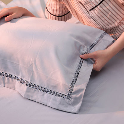 Waves Bedsheet In Ice Blue