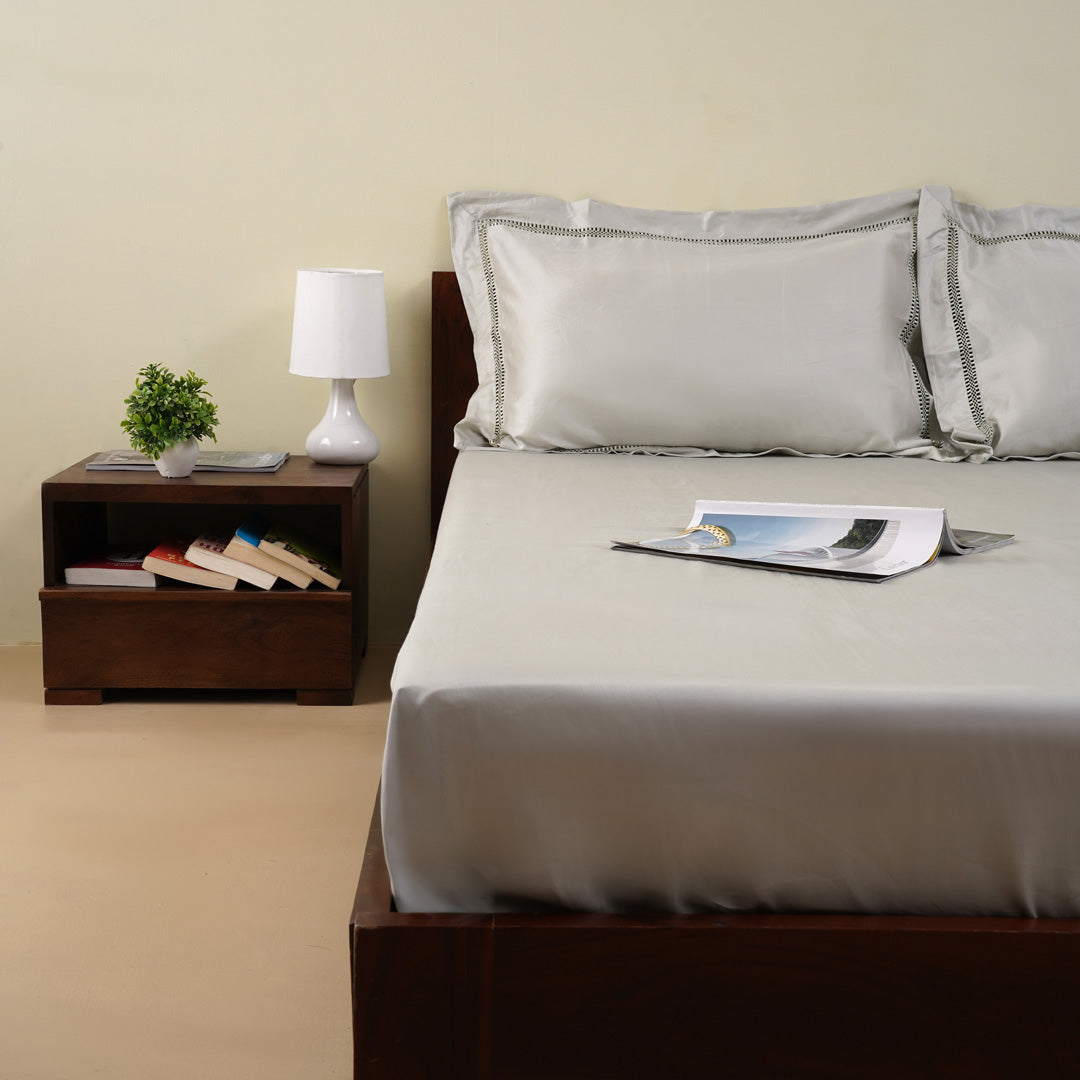 Waves Bedsheet In Pistachio