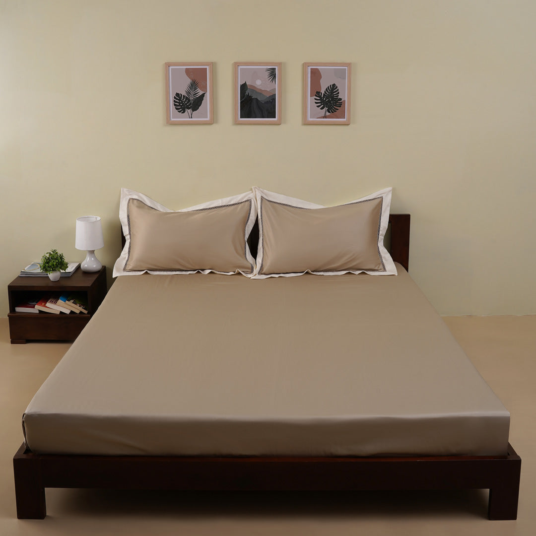 Moon Bedsheet In Beige