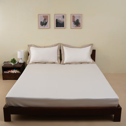 Moon bedsheet In Ivory
