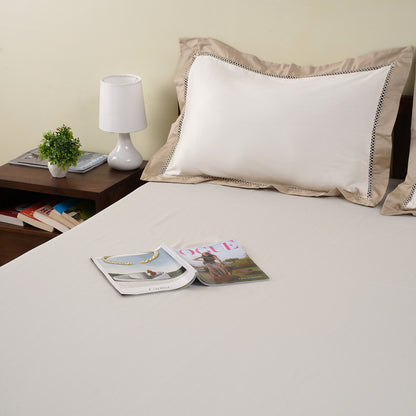 Moon bedsheet In Ivory