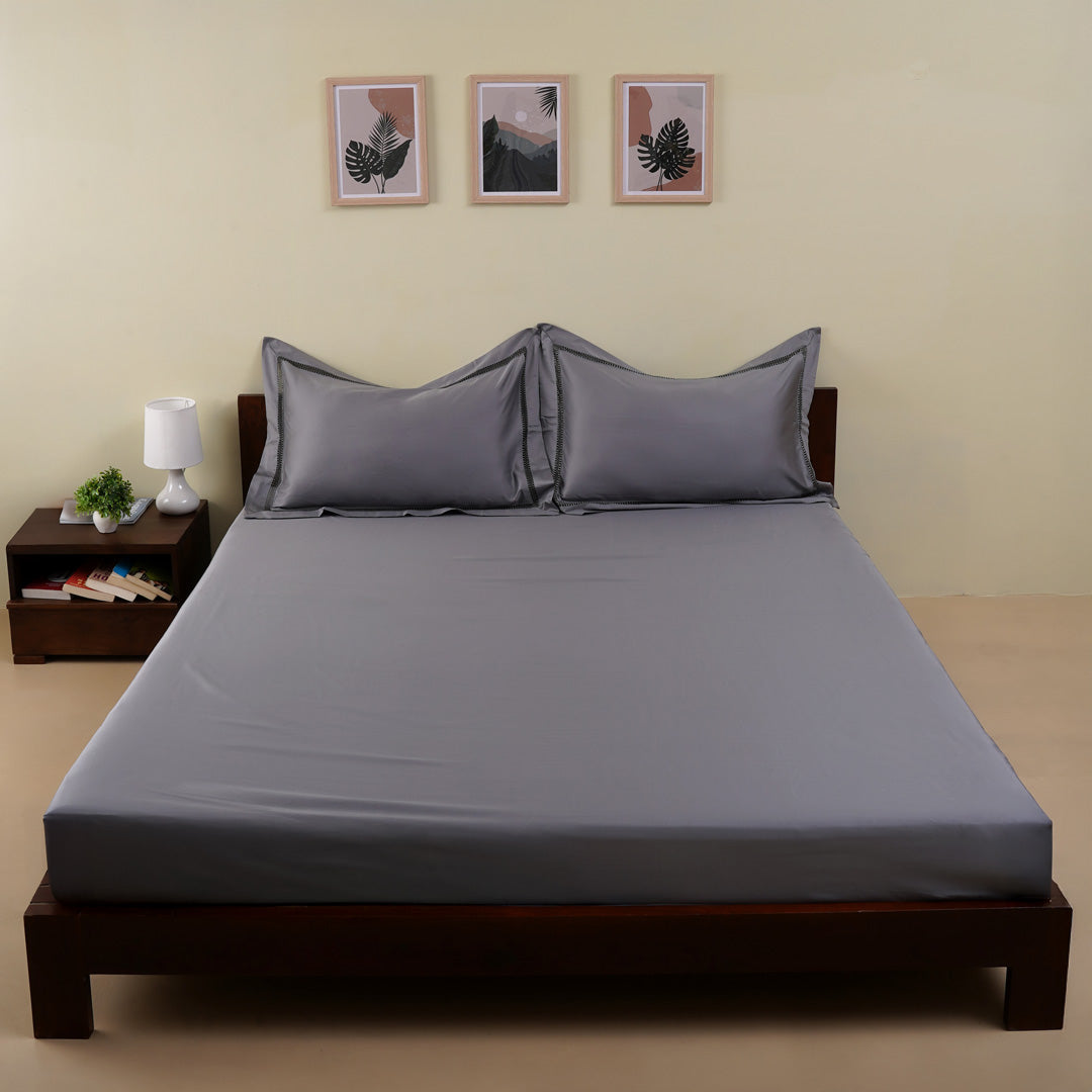 Waves Bedsheet In Grey