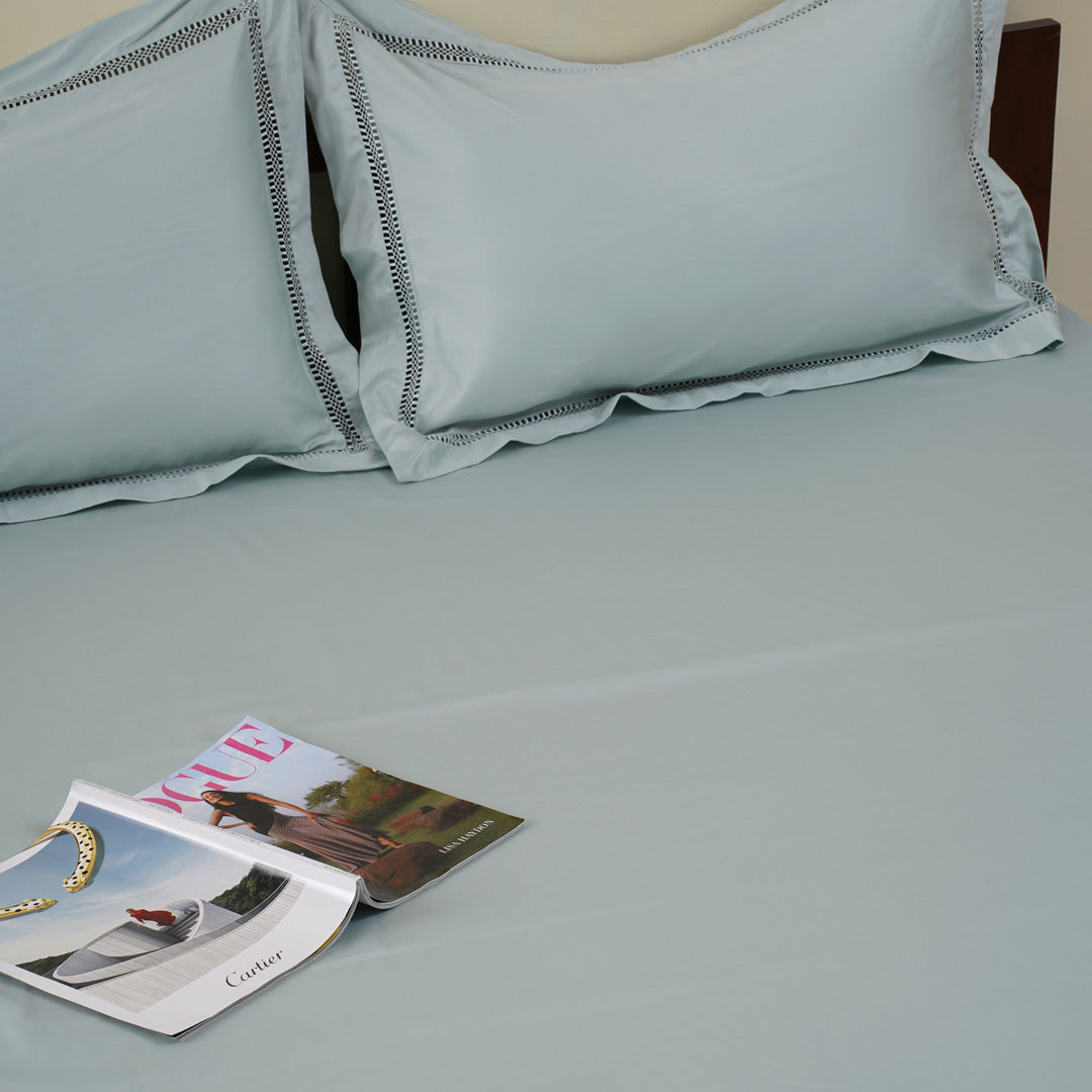Waves Bedsheet In Frosty Mint