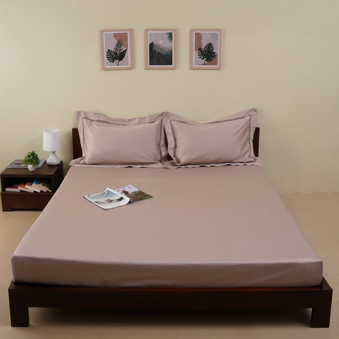Waves Bedsheet In peach